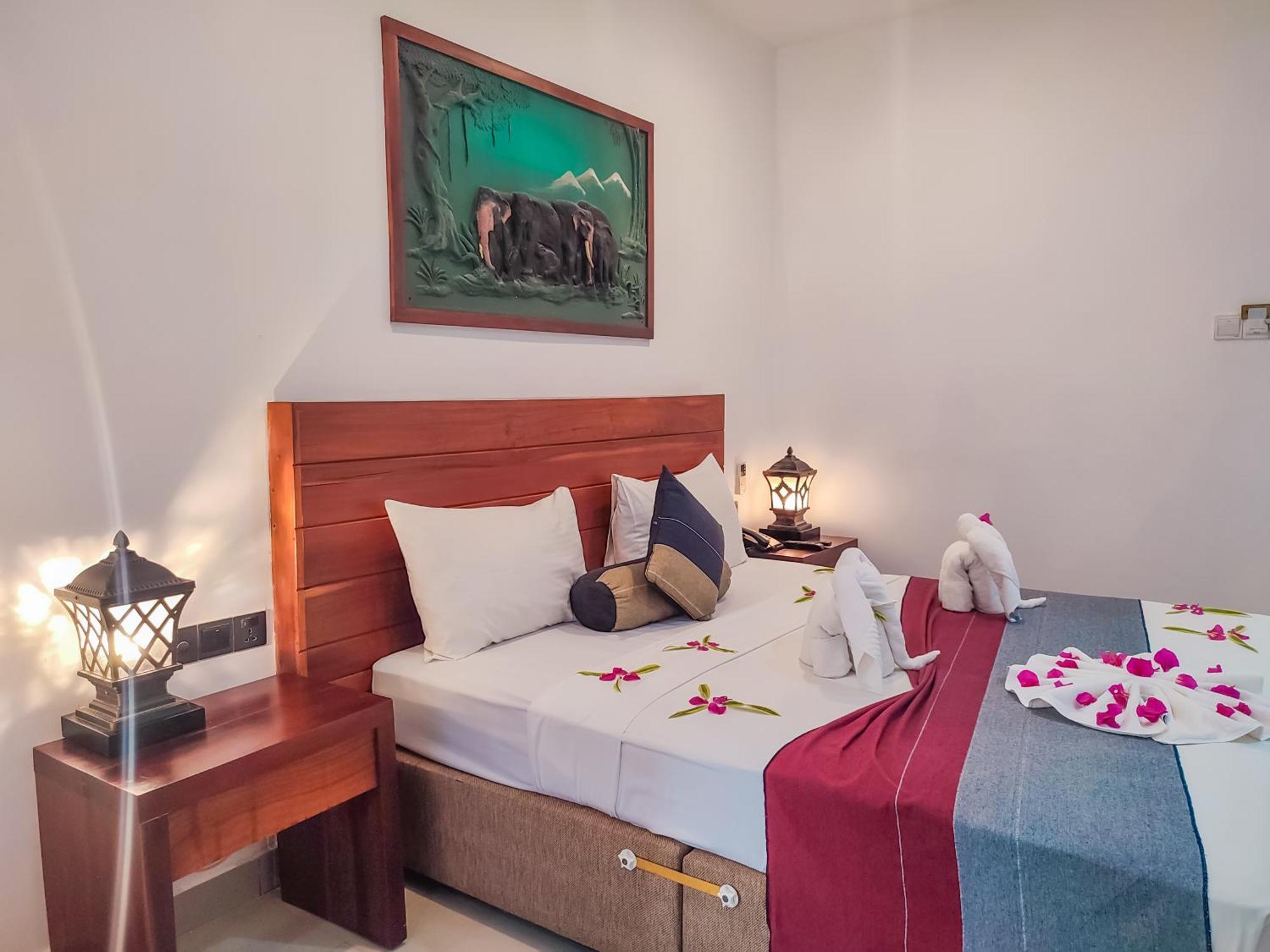 Hotel Elephant Park - New Deal! Half Off Airport Pickups Available Pinnawala  Buitenkant foto