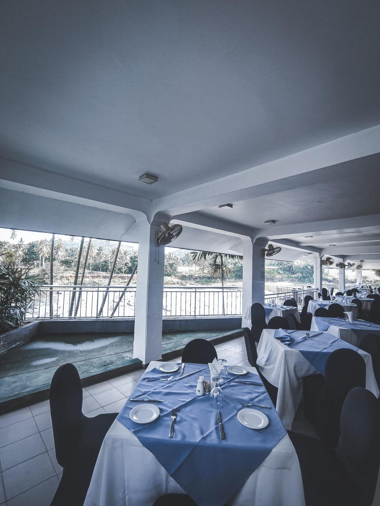 Hotel Elephant Park - New Deal! Half Off Airport Pickups Available Pinnawala  Buitenkant foto