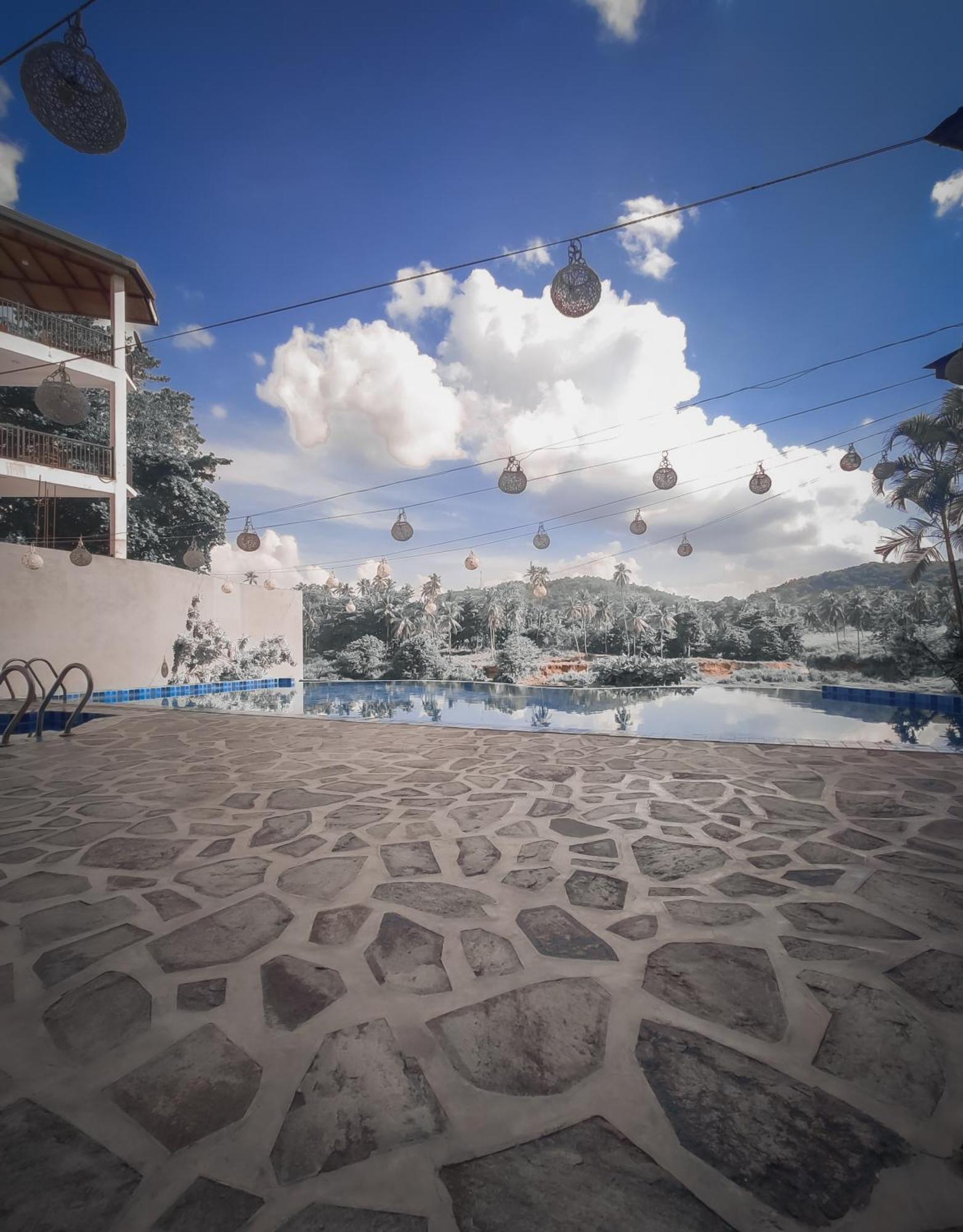 Hotel Elephant Park - New Deal! Half Off Airport Pickups Available Pinnawala  Buitenkant foto