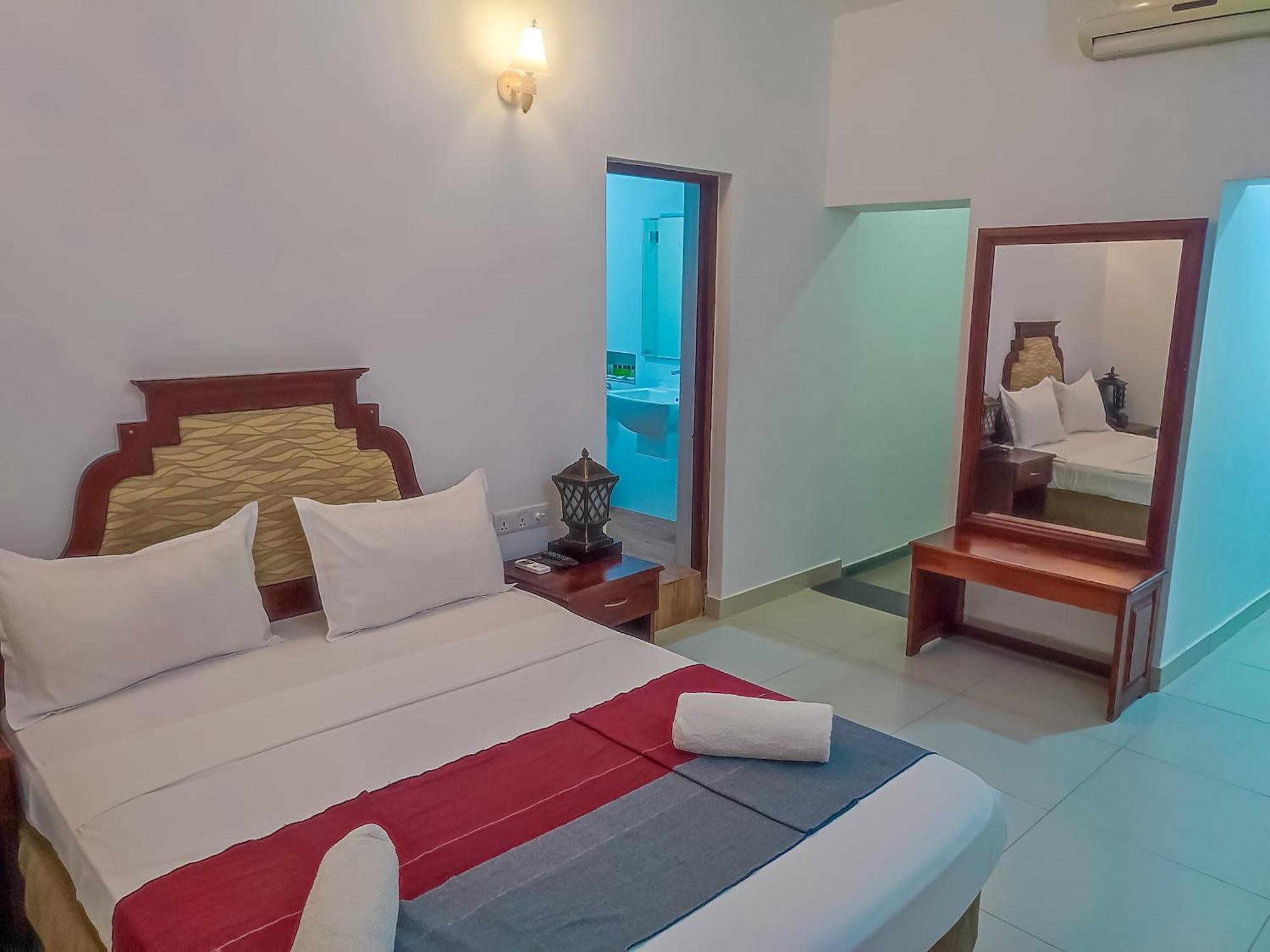 Hotel Elephant Park - New Deal! Half Off Airport Pickups Available Pinnawala  Buitenkant foto